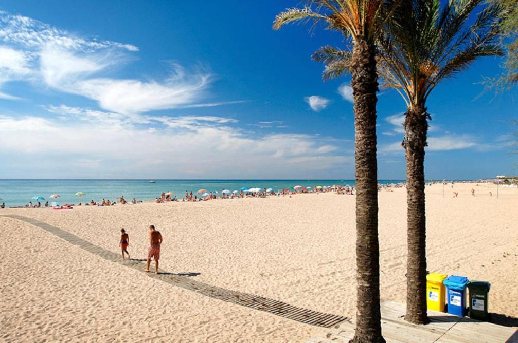 Apartamento Con Terraza Y Piscina En Malgrat De Mar Exterior foto
